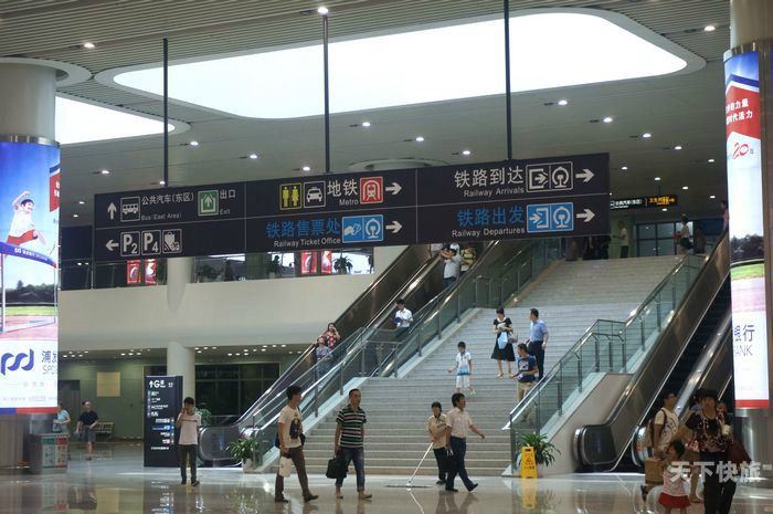 火车站广告杭州火车站（杭州火车站视频）